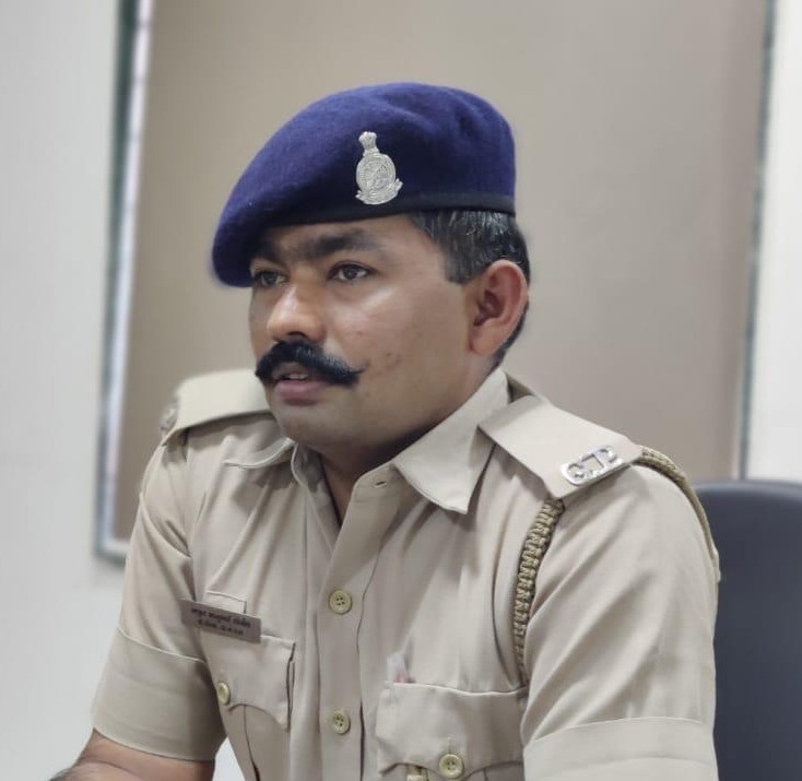 અજીતભાઈ ભાનુભાઈ લોખીલ 