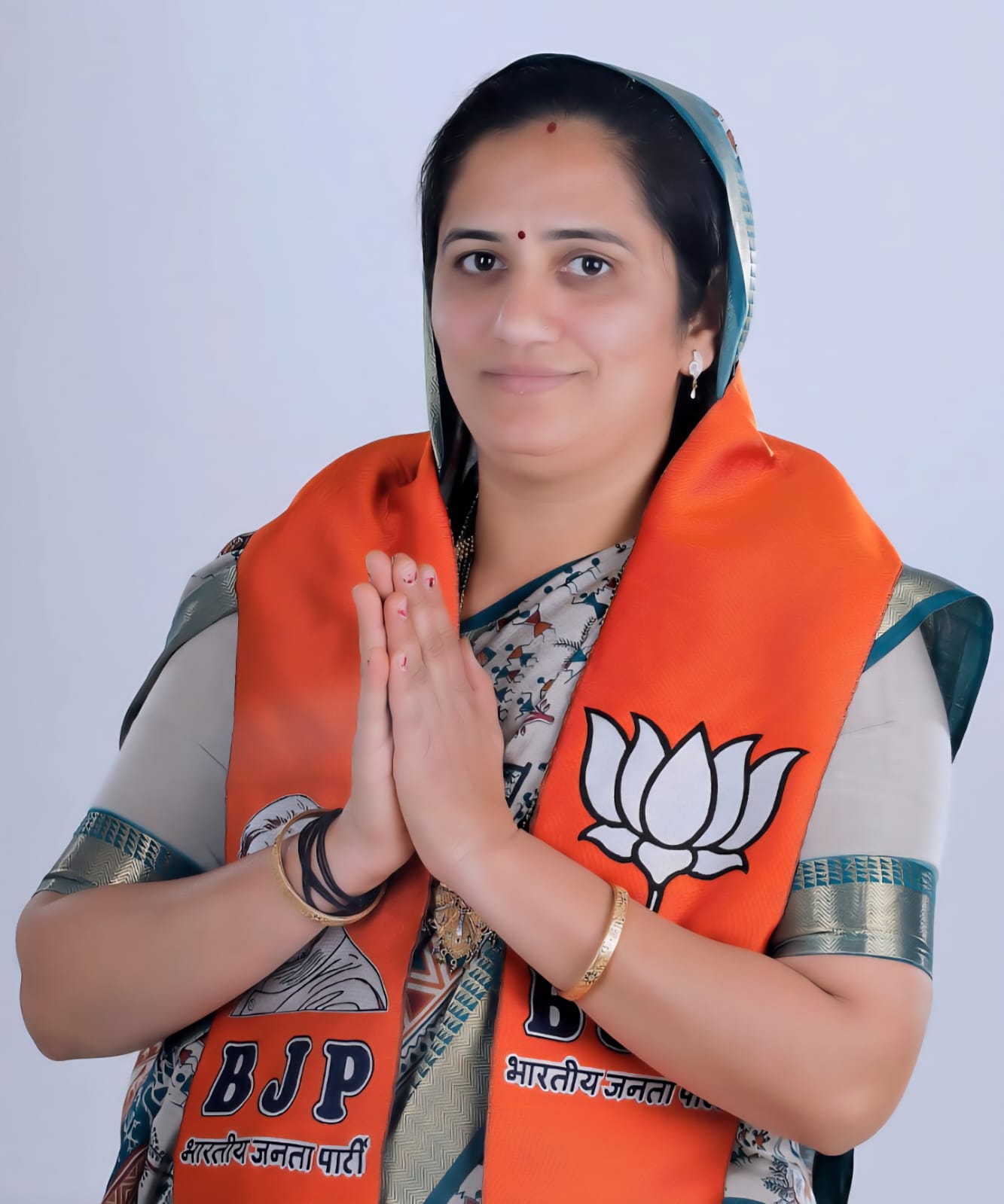 શ્રીમતી દિવ્યાબેન મહેશભાઈ સુવા 