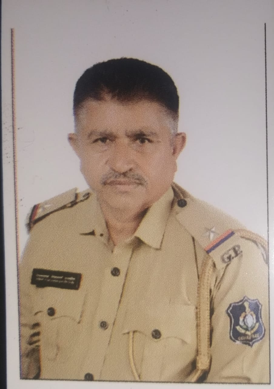 દેવાયતભાઇ ખેંગારભાઈ અવાડીયા 