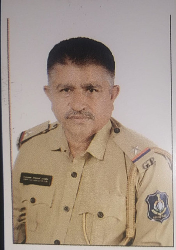 દેવાયતભાઇ ખેંગારભાઈ અવાડીયા 