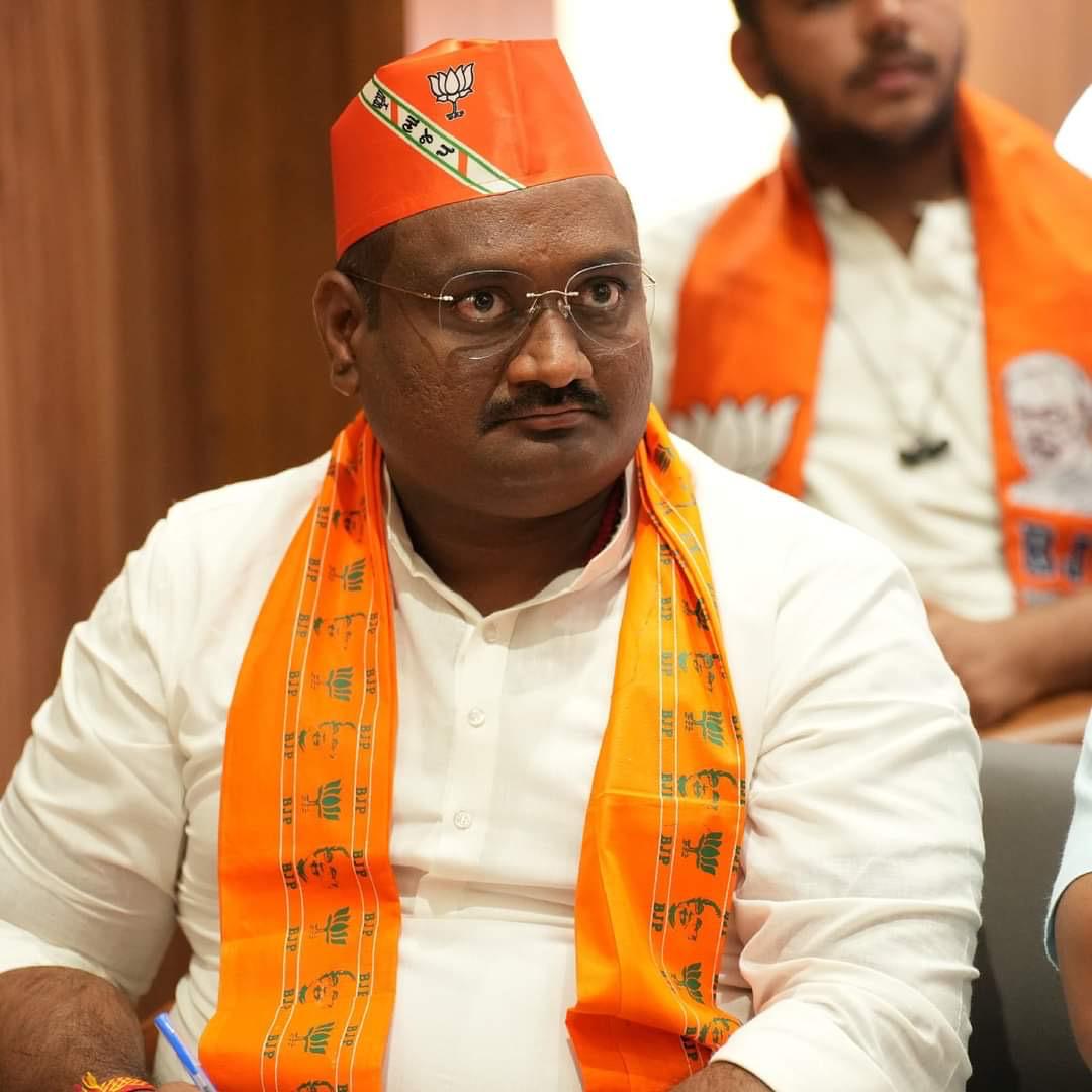 વૈભવ રાજુભાઈ બોરીચા 